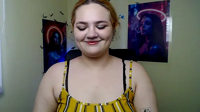 Snapshot of RinaRiii chatting on 05-30-26, 12:11 RinaRiii online show from 05-30-26, 12:11
