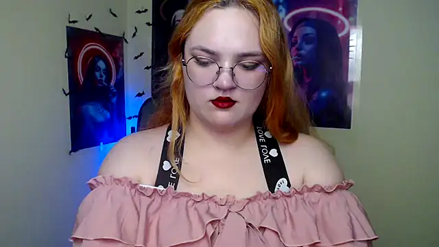 Snapshot of RinaRiii chatting on 05-21-26, 12:24 RinaRiii online show from 05-21-26, 12:24