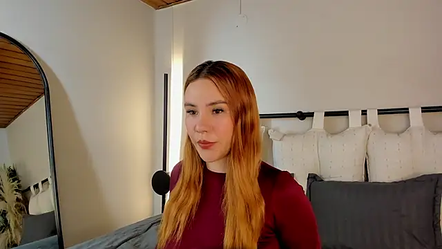 Snapshot of _zoe_3 chatting on 05-12-26, 12:22 zoe 3 online show from 05-12-26, 12:22