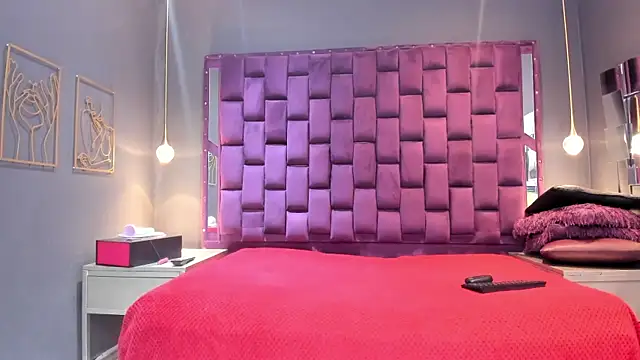 AlesiaLara online show from 06-25-26, 07:08