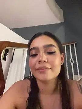 Snapshot of miadecker chatting on 07-26-26, 12:01 miadecker online show from 07-26-26, 12:01