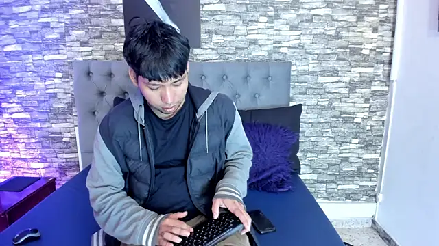 jhoan evanss online show from 07-05-26, 04:19