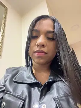 Snapshot of Dulcerouss__ chatting on 08-05-26, 10:53 Dulcerouss online show from 08-05-26, 10:53
