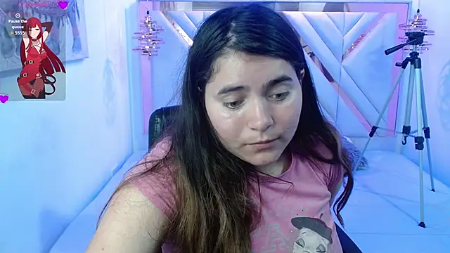Snapshot of Laurha_ chatting on 06-10-26, 07:37 Laurha online show from 06-10-26, 07:37