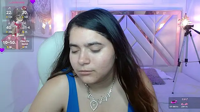 Snapshot of Laurha_ chatting on 07-16-26, 07:33 Laurha online show from 07-16-26, 07:33