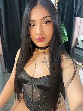 Snapshot of SabrinaX_X chatting on 06-10-26, 11:17 SabrinaX X online show from 06-10-26, 11:17