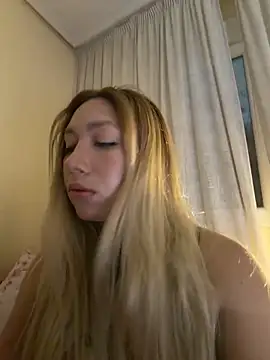 Barbarita2626 online show from 05-17-26, 06:19