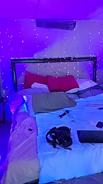 luv2cum2gether25 online show from 06-26-26, 05:24