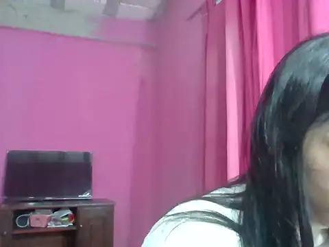 pamelaamorette online show from 05-18-26, 01:17