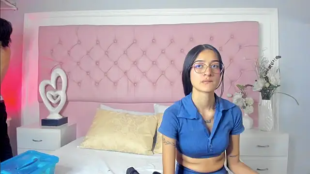 Snapshot of SarahDoll__ chatting on 05-21-26, 12:57 SarahDoll online show from 05-21-26, 12:57