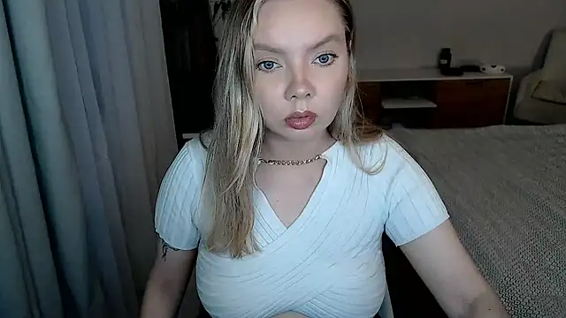 Snapshot of PolinaXXXXXJones chatting on 06-09-26, 05:36 PolinaXXXXXJones online show from 06-09-26, 05:36