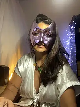 VelvetLunna online show from 05-03-26, 03:22