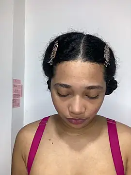 Snapshot of _sweetSabrina- chatting on 05-04-26, 02:48 sweetSabrina- online show from 05-04-26, 02:48