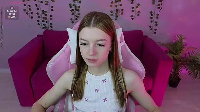 Snapshot of Eva_Th0mpson chatting on 06-12-26, 12:52 Eva Th0mpson online show from 06-12-26, 12:52