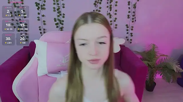 Snapshot of Eva_Th0mpson chatting on 06-22-26, 01:11 Eva Th0mpson online show from 06-22-26, 01:11