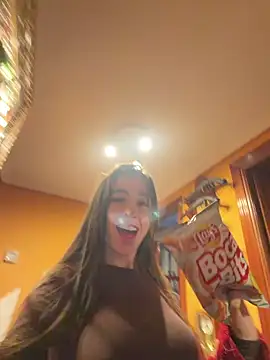 nayimtnez online show from 05-18-26, 06:23