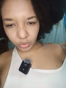 Snapshot of Amber_Onys chatting on 05-12-26, 03:14 Amber Onys online show from 05-12-26, 03:14