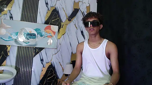 GOLDEN 2026 online show from 06-15-26, 07:24