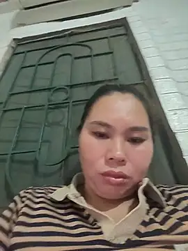 Snapshot of Banana-zz chatting on 08-04-26, 03:05 Banana-zz online show from 08-04-26, 03:05