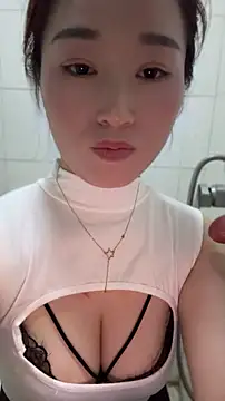 Snapshot of JJ8521 chatting on 07-30-26, 04:06 JJ8521 online show from 07-30-26, 04:06