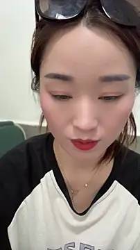 Snapshot of JJ8521 chatting on 07-30-26, 04:00 JJ8521 online show from 07-30-26, 04:00