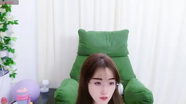 Snapshot of JJ8521 chatting on 06-30-26, 12:54 JJ8521 online show from 06-30-26, 12:54