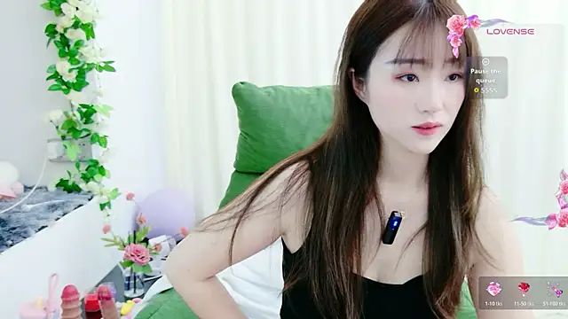 Snapshot of JJ8521 chatting on 07-11-26, 09:31 JJ8521 online show from 07-11-26, 09:31