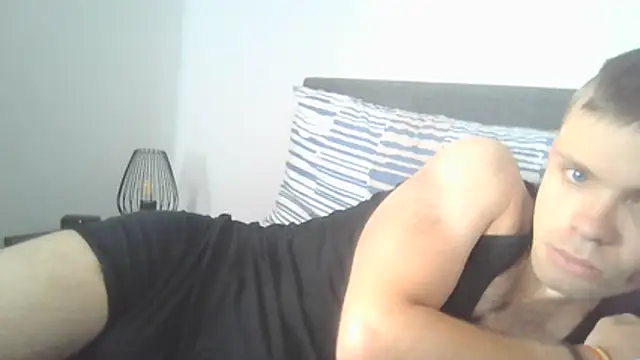 Snapshot of sexybushguyIvar chatting on 06-09-26, 05:08 sexybushguyIvar online show from 06-09-26, 05:08