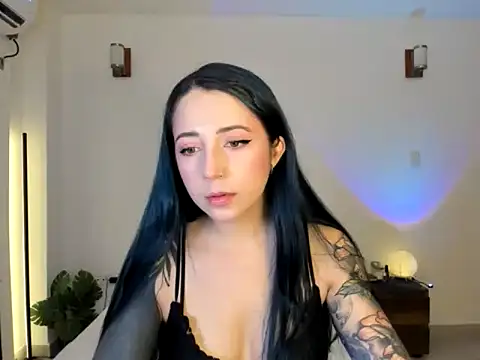 Snapshot of EvangelineLoveee chatting on 06-24-26, 03:43 EvangelineLoveee online show from 06-24-26, 03:43