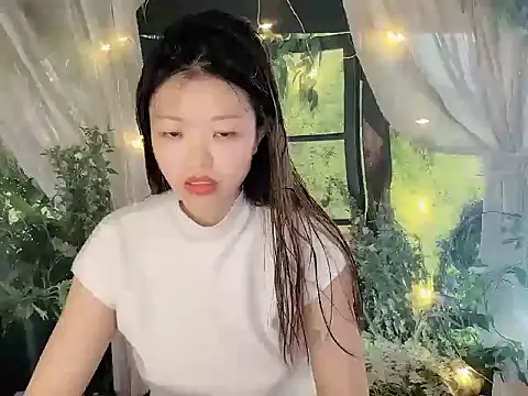 xianshui-520 online show from 05-02-26, 01:33