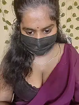 Snapshot of Sravani_cutee_ chatting on 06-07-26, 10:20 Sravani cutee online show from 06-07-26, 10:20