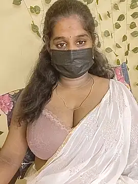 Snapshot of Sravani_cutee_ chatting on 06-03-26, 05:50 Sravani cutee online show from 06-03-26, 05:50