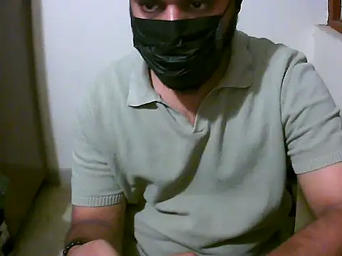 Snapshot of married_man22 chatting on 06-11-26, 10:29 married man22 online show from 06-11-26, 10:29