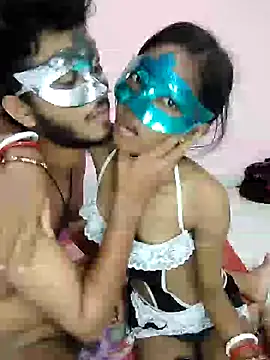 Snapshot of husband_wife_12 chatting on 06-11-26, 05:43 husband wife 12 online show from 06-11-26, 05:43