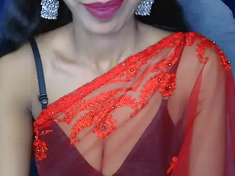 Snapshot of wild_minakshi chatting on 05-18-26, 04:40 wild minakshi online show from 05-18-26, 04:40