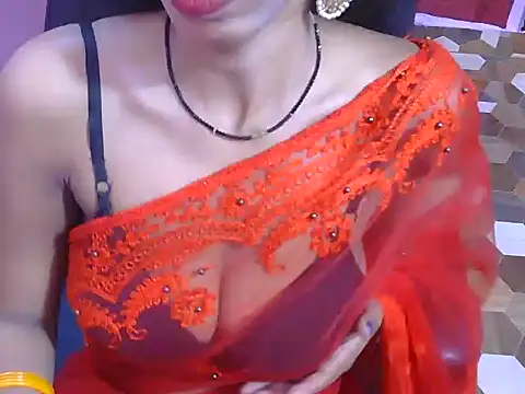 Snapshot of wild_minakshi chatting on 06-12-26, 05:38 wild minakshi online show from 06-12-26, 05:38