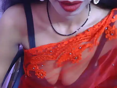 Snapshot of wild_minakshi chatting on 06-14-26, 03:30 wild minakshi online show from 06-14-26, 03:30