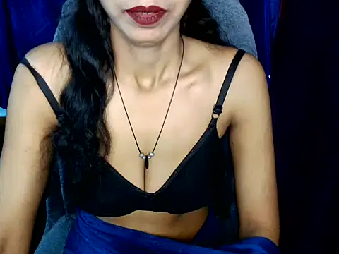 Snapshot of wild_minakshi chatting on 05-05-26, 04:59 wild minakshi online show from 05-05-26, 04:59