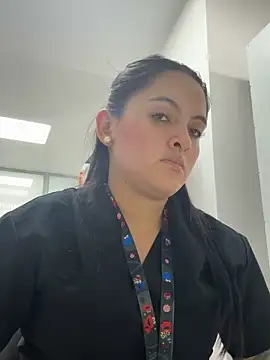 Snapshot of marianm29-1 chatting on 06-05-26, 02:23 marianm29-1 online show from 06-05-26, 02:23