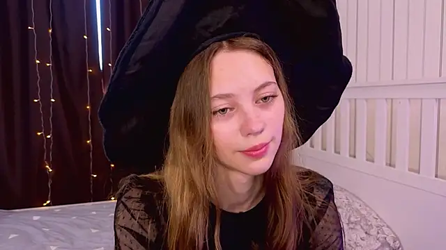 HarriettKitty online show from 06-20-26, 08:08