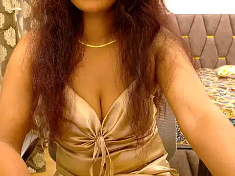 Snapshot of DR_Salini chatting on 05-13-26, 03:35 DR Salini online show from 05-13-26, 03:35