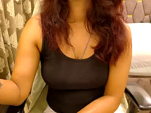 Snapshot of DR_Salini chatting on 06-15-26, 05:34 DR Salini online show from 06-15-26, 05:34