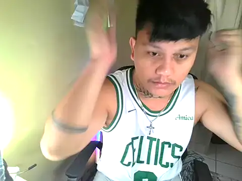 Snapshot of Ashtonfuckingboi chatting on 06-14-26, 11:17 Ashtonfuckingboi online show from 06-14-26, 11:17
