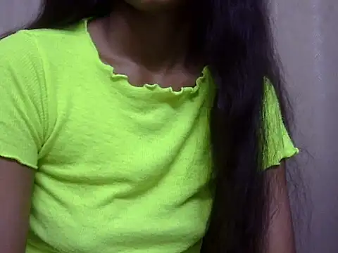 Snapshot of Nandanisexy chatting on 06-05-26, 06:24 Nandanisexy online show from 06-05-26, 06:24