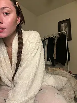 daisycollins online show from 05-06-26, 12:42