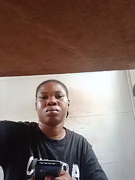 Snapshot of Kettyberry chatting on 05-19-26, 02:57 Kettyberry online show from 05-19-26, 02:57