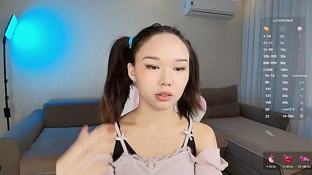 Snapshot of Petitekaya chatting on 05-25-26, 03:17 Petitekaya online show from 05-25-26, 03:17