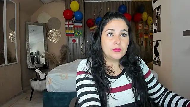 Snapshot of BBWLuxuryMuse chatting on 06-18-26, 11:26 BBWLuxuryMuse online show from 06-18-26, 11:26