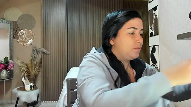 Snapshot of BBWLuxuryMuse chatting on 05-23-26, 11:31 BBWLuxuryMuse online show from 05-23-26, 11:31