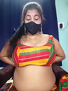 Snapshot of Polly-bhabi chatting on 05-18-26, 08:24 Polly-bhabi online show from 05-18-26, 08:24